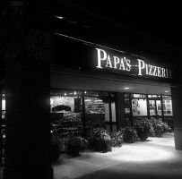 Papa's Pizzaria outside