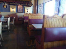 Los Compadres Mexican Grill inside