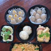 Dumpling Den food