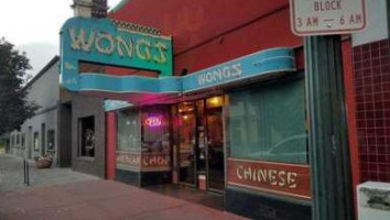 Wong's Cafe outside