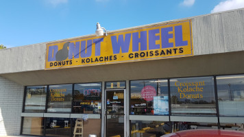 Donut Wheel outside