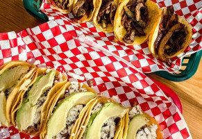 Bigotes Street Tacos food