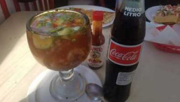 Mariscos La Sirena food