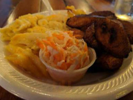 Fida's Caribbean Cafe food