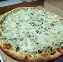 Michelangelos Pizza food