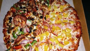 Gateway Pizza N Subs food