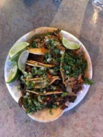 Lilly's Taqueria food