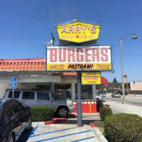 Arry's Super Burgers outside