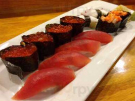 Sushi Tomi food