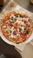 Mod Pizza Town Center food