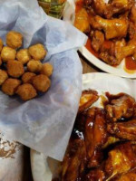 Leo's Home Of The Chicken Wings food