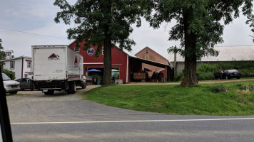 Felicia Fisher's Black Buggy Baking Company outside