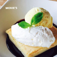 Moxie's Grill & Bar - Dixon Road food