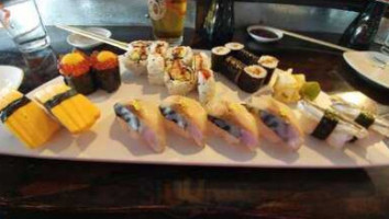 Jaws Sushi food