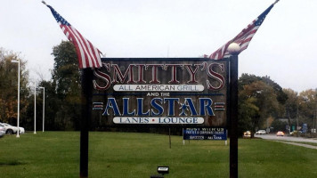 Smitty's All American Grill outside