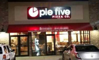 Pie Five Pizza Co. outside
