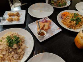 Meun Fan Thai Cafe food