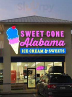 Sweet Cone Alabama Ice Cream outside