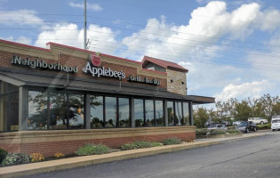 Applebee's Grill outside