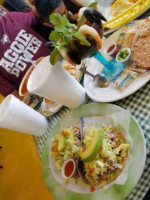Dona Lencha Taqueria food