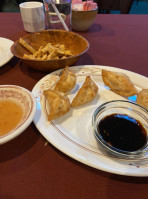 Golden Wok Cafe food