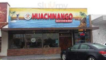El Huachinango Seafood inside