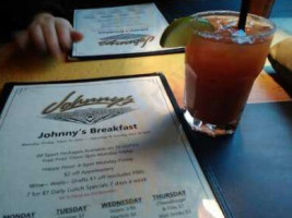 Johnny's Grill food