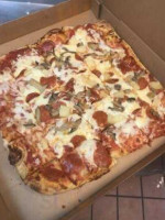 Mancini's New York Deli Pizza food
