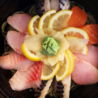 Tengu Sushi food