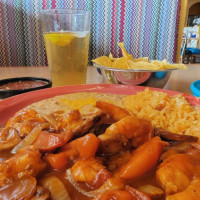 Cazadores Mexican Grill And Cantina food