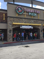 Turbo Fire Pizza food