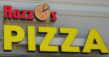 Rozzo's Pizza inside