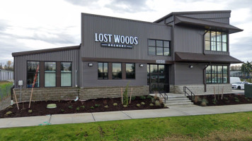 Lost Woods Brewery outside