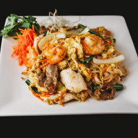 Song Lynn Vietnamese Cuisine food