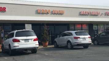 Kado Sushi outside