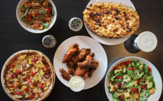 1000 Degrees Pizza Salad Wings food
