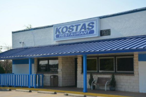Kostas Cafe outside