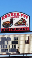 Honker Pit food