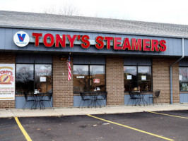 Tony's Steamers Of Winfield inside