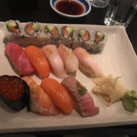 Sushi Yasaka food