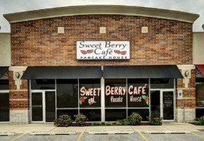 Sweet Berry Cafe inside