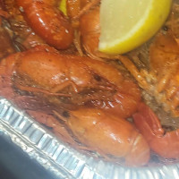 Frankies Crab Shack food