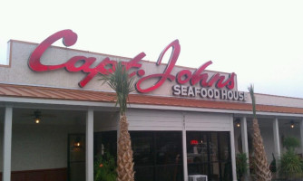 Captain John's Seafood House outside