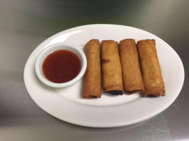 Nong's Eggroll food