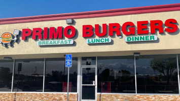 Primo Burgers #14 outside