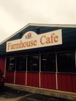 Farmhouse Cafe outside
