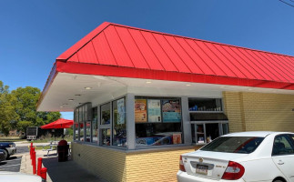 Dairy Queen Of Sampson County outside