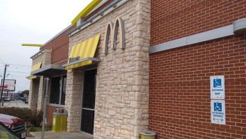 McDonald's Hamburgers outside