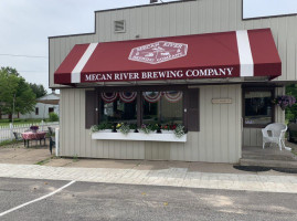 Mecan River Brewing Company outside