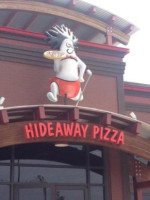 Hideaway Pizza outside